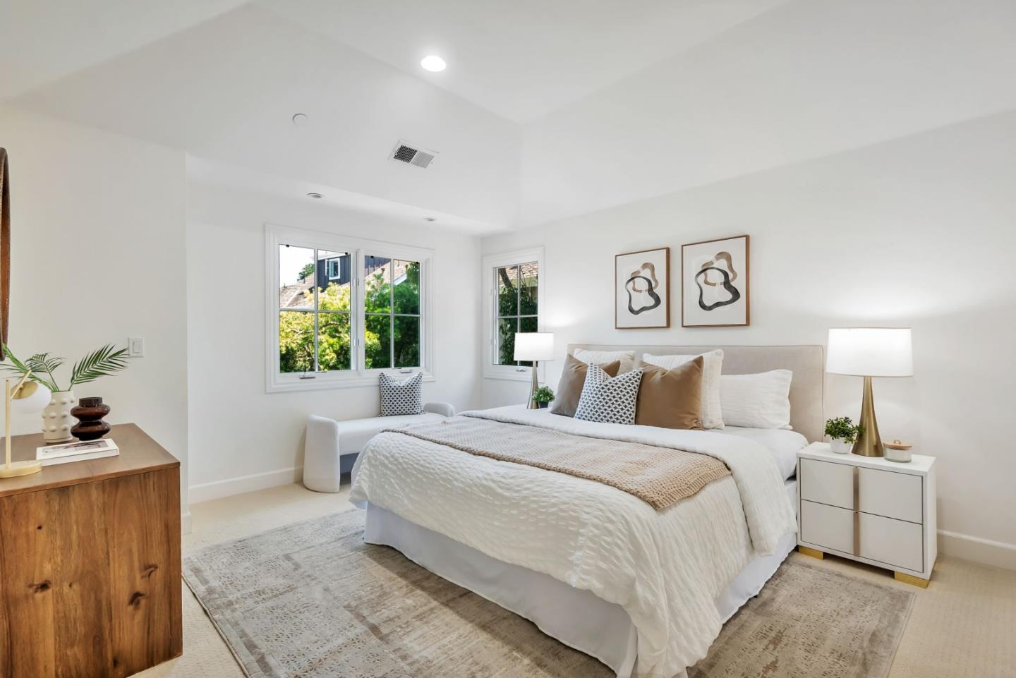 1601 Kentfield Avenue