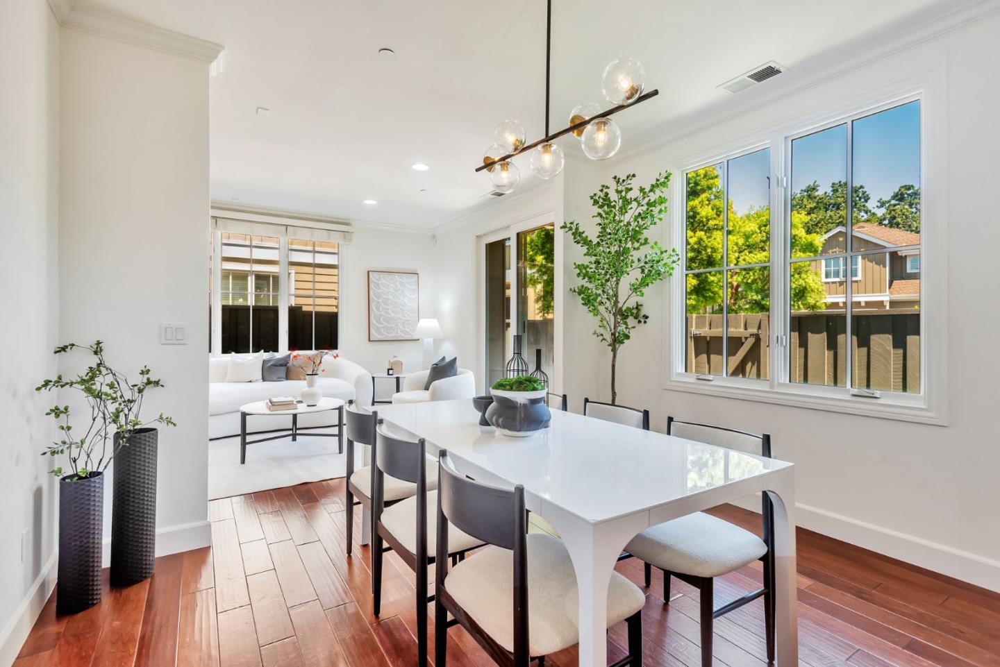 1601 Kentfield Avenue