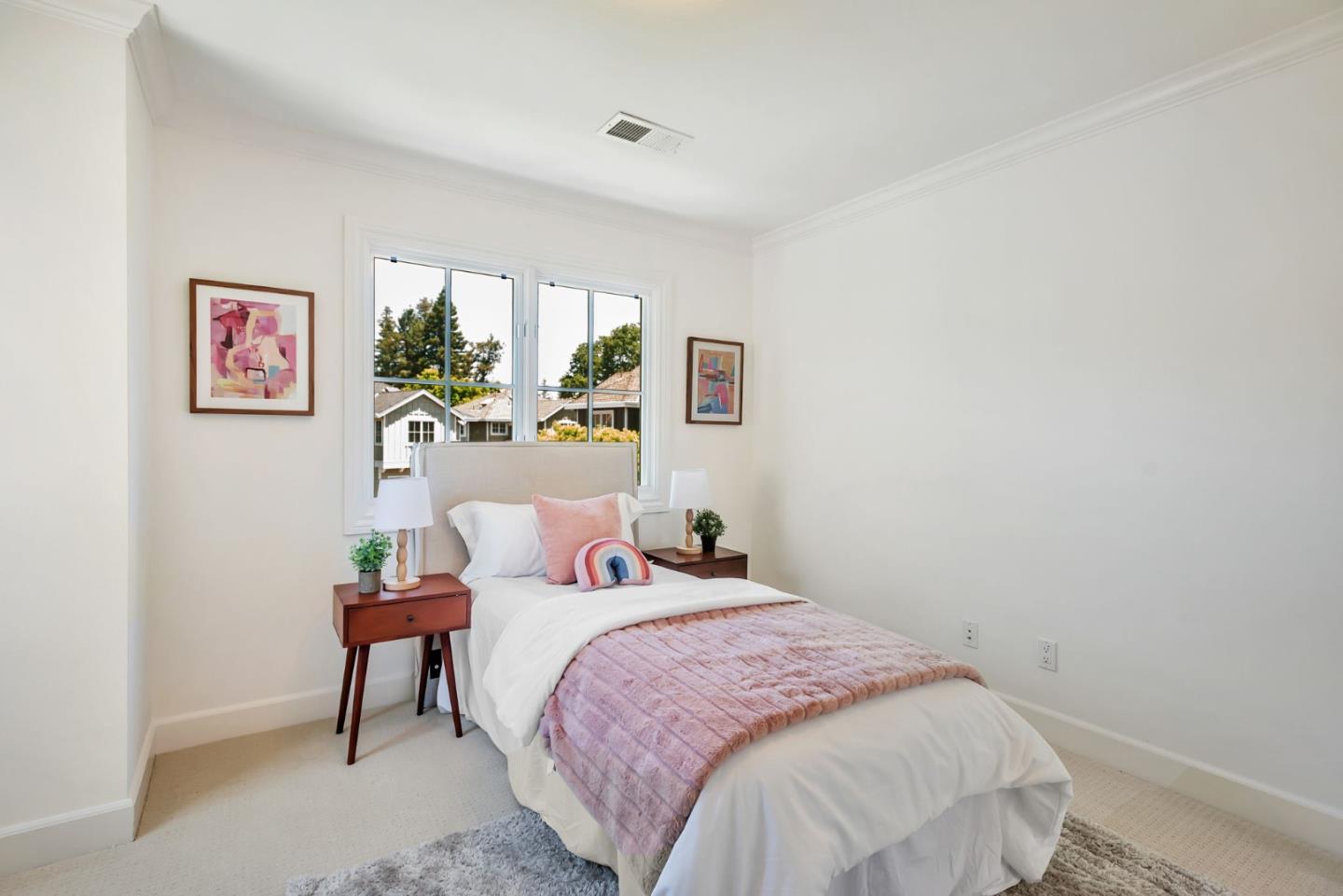 1601 Kentfield Avenue