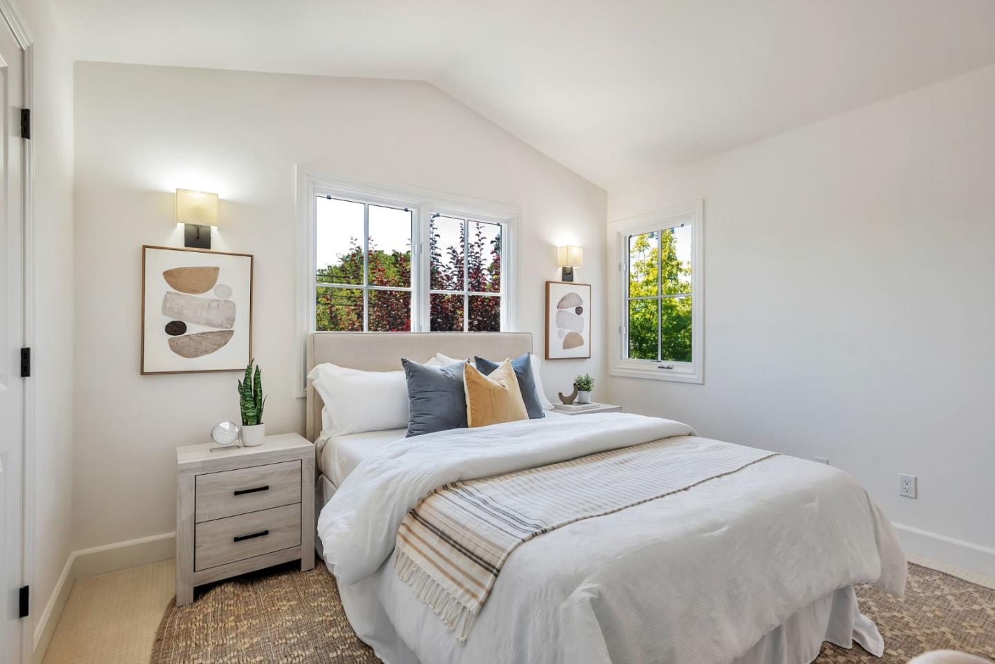 1601 Kentfield Avenue