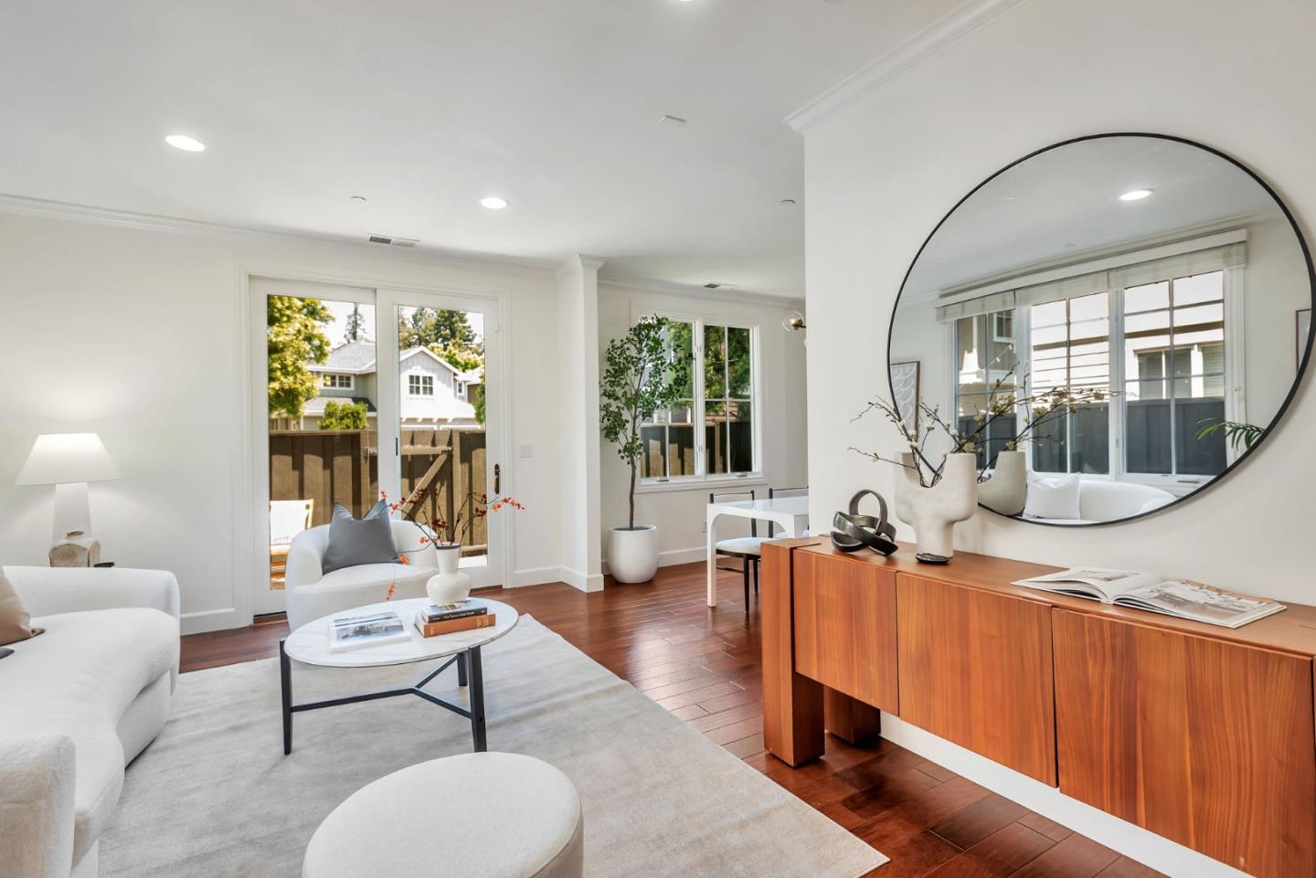 1601 Kentfield Avenue