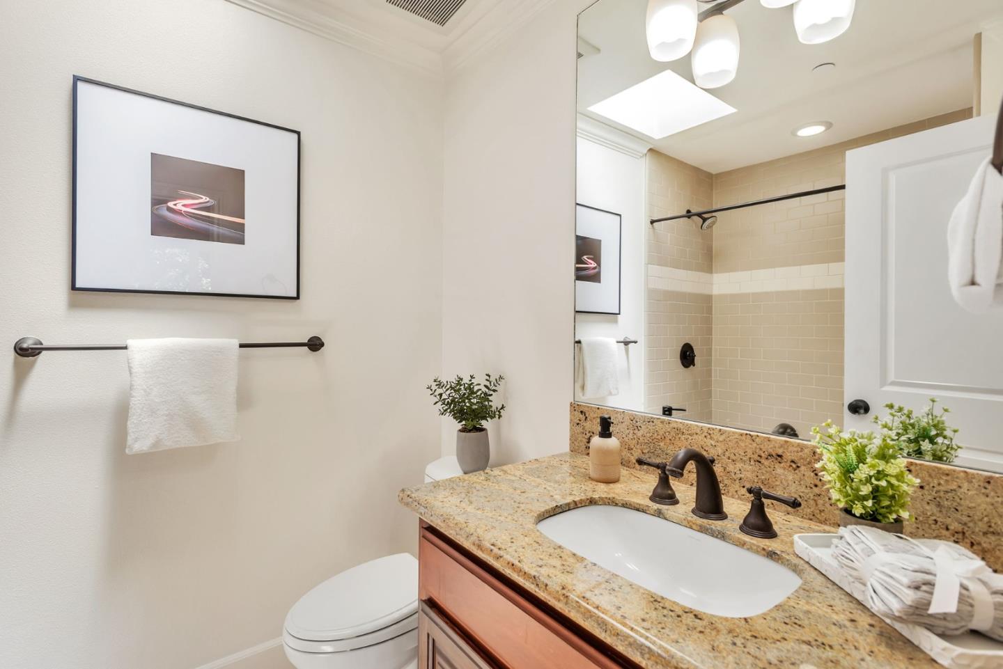 1601 Kentfield Avenue