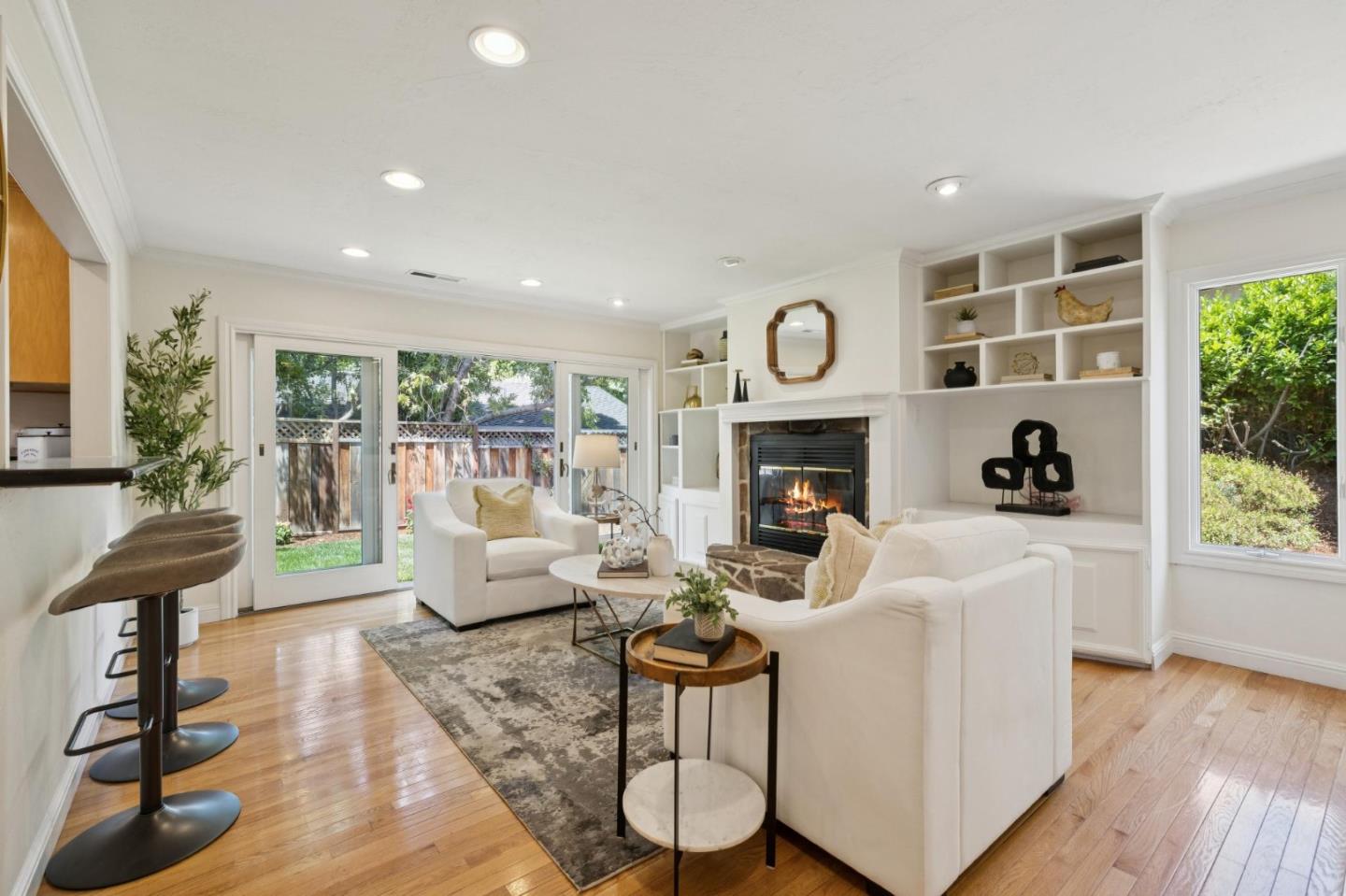 1045 Deanna Drive
