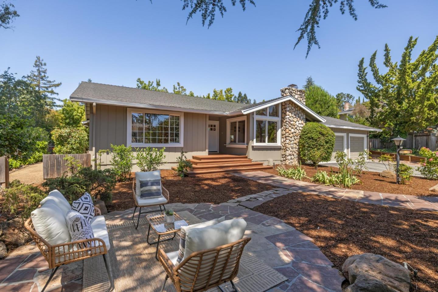 1045 Deanna Drive
