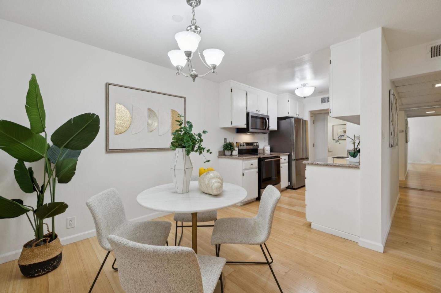 226 W Edith Avenue 13