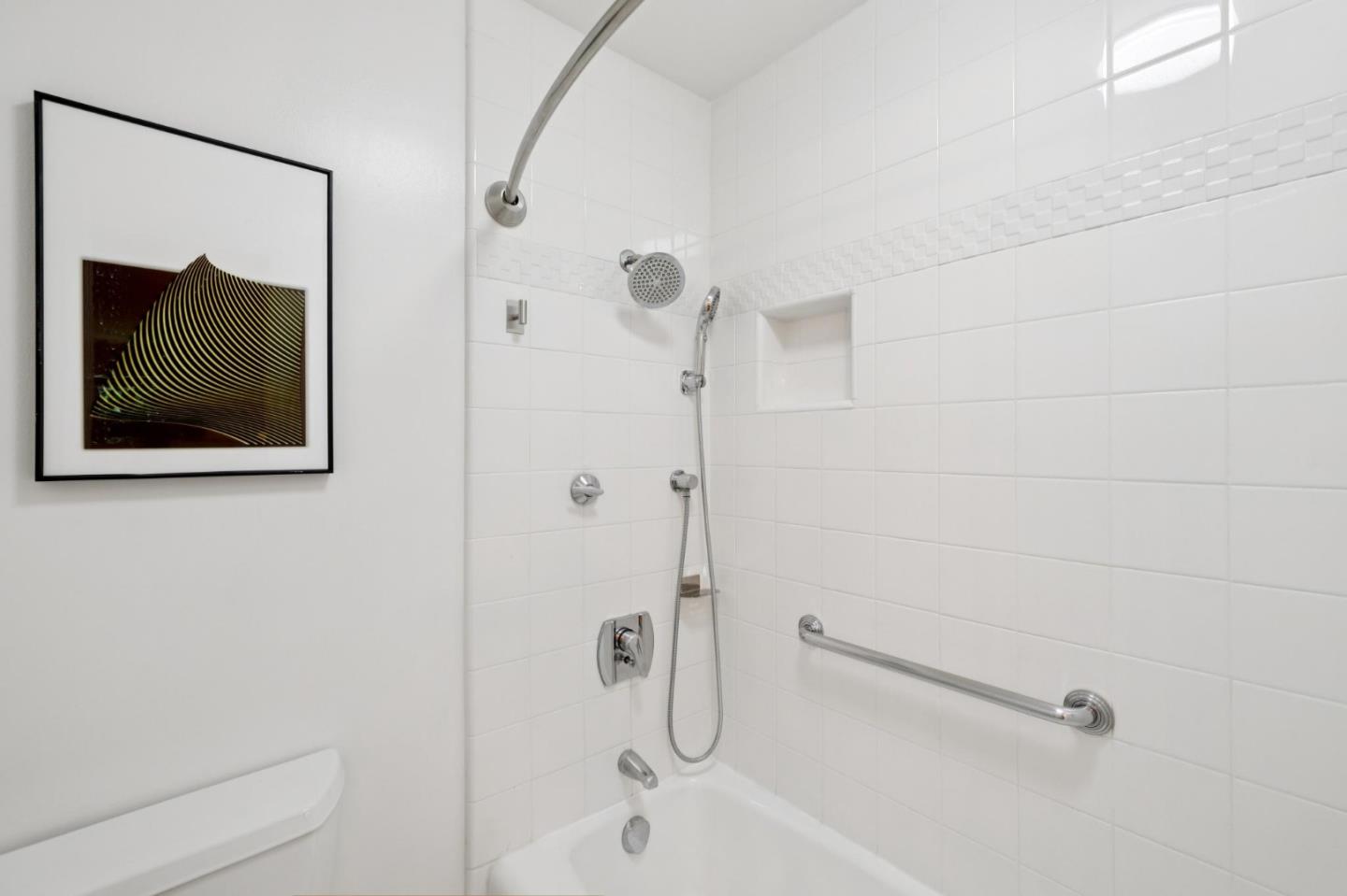 226 W Edith Avenue 13