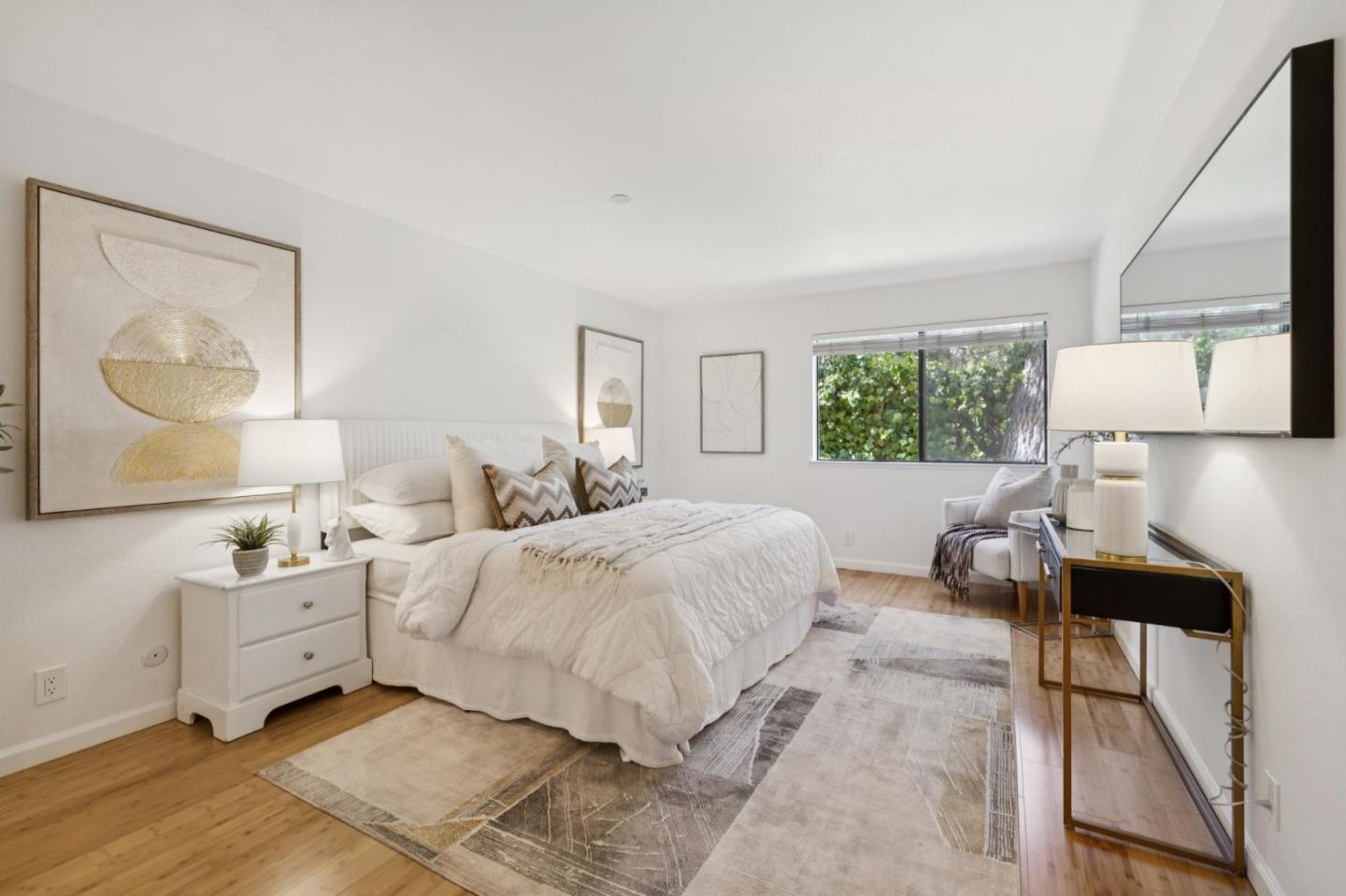 226 West Edith Avenue 13