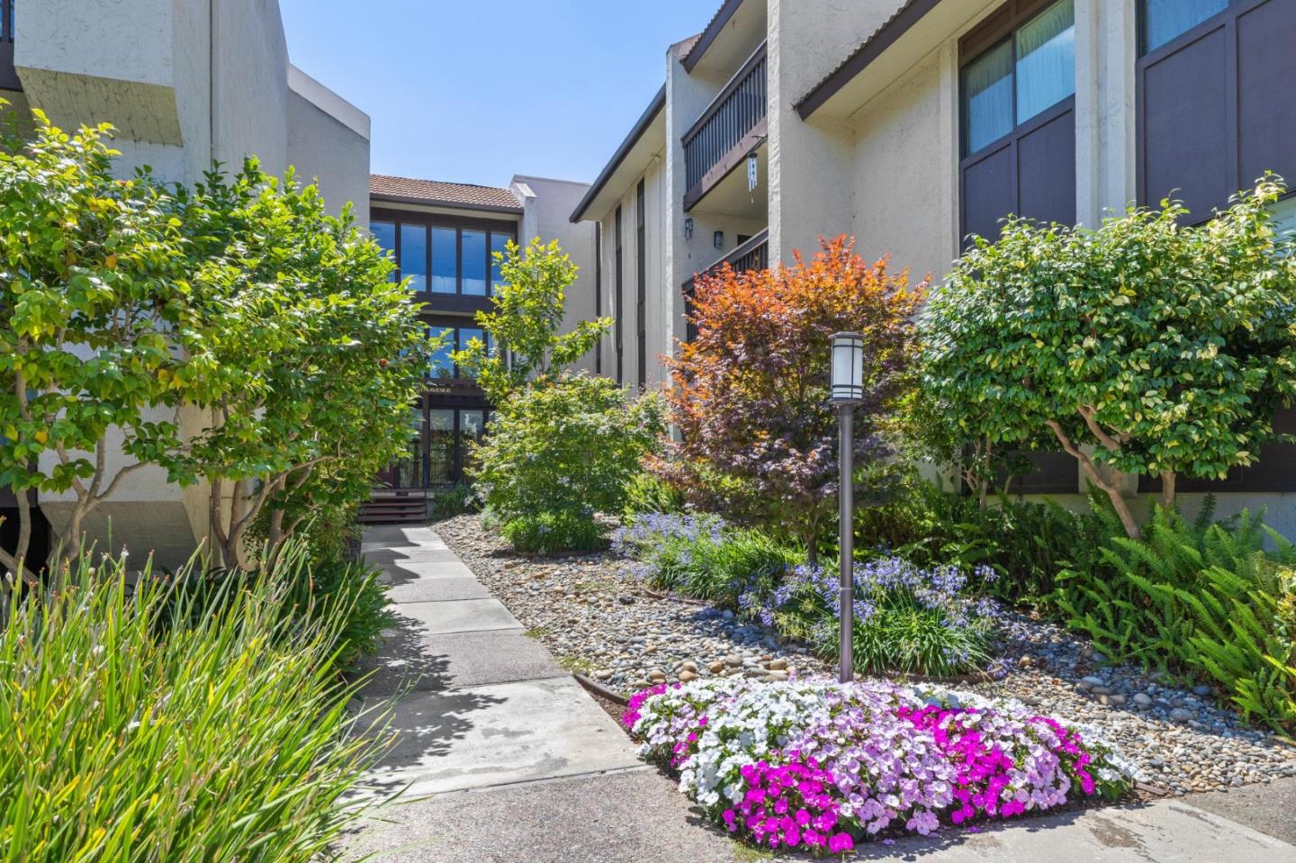 226 West Edith Avenue 13