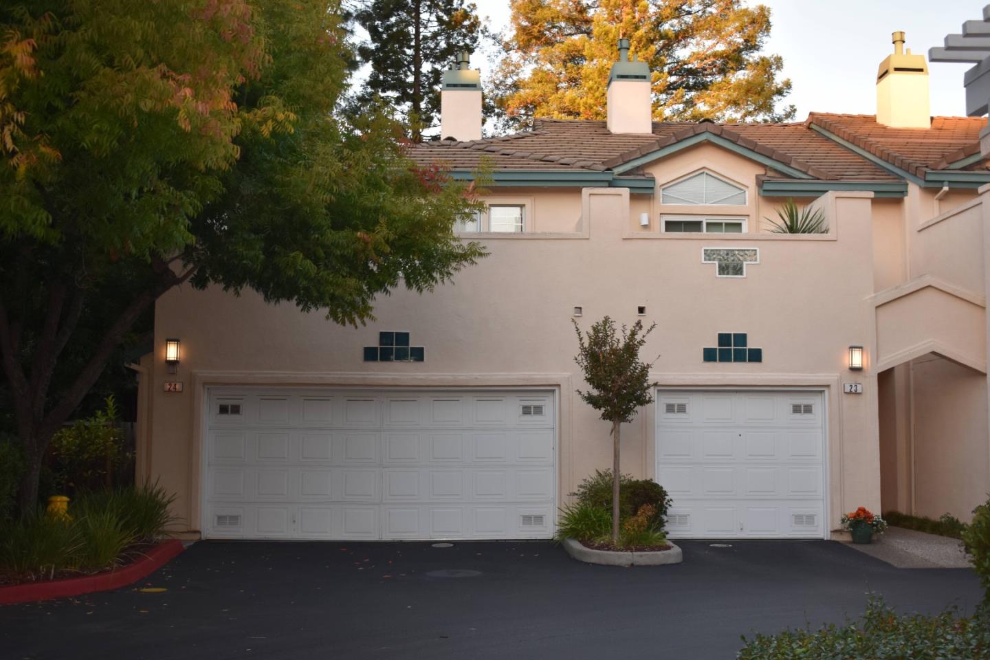 4173 El Camino Real 24