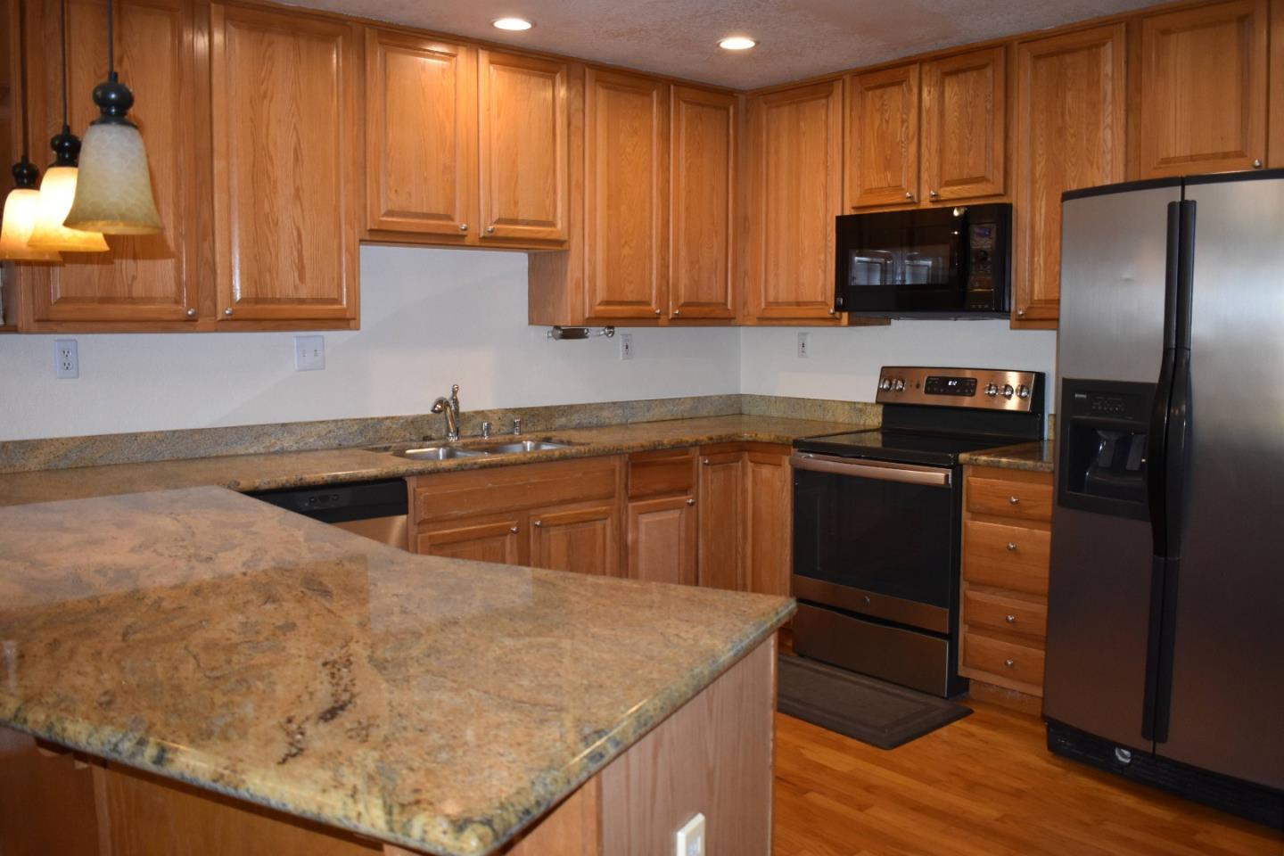 4173 El Camino Real 24