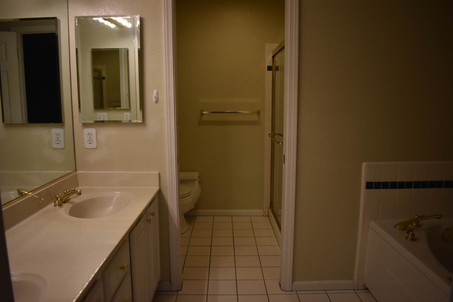 4173 El Camino Real 24