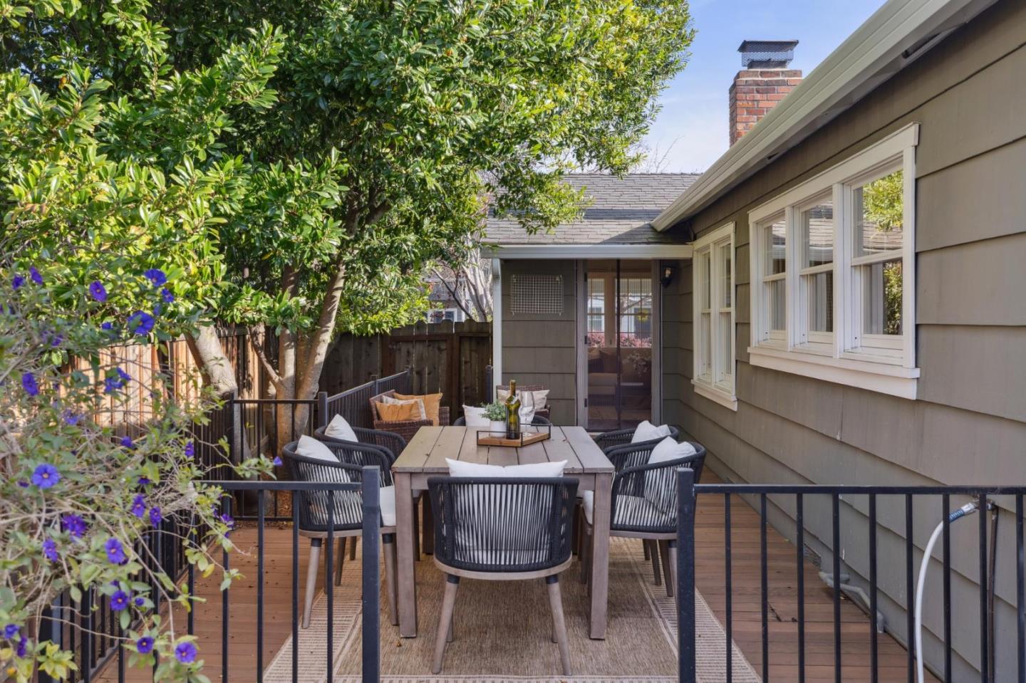 308 Hedge Road