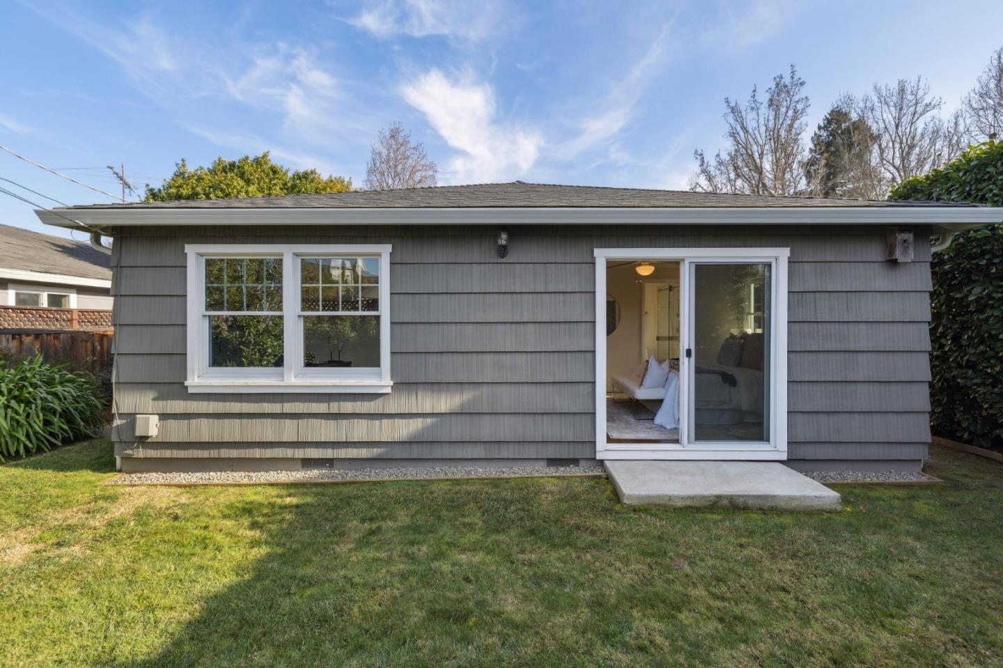 308 Hedge Road