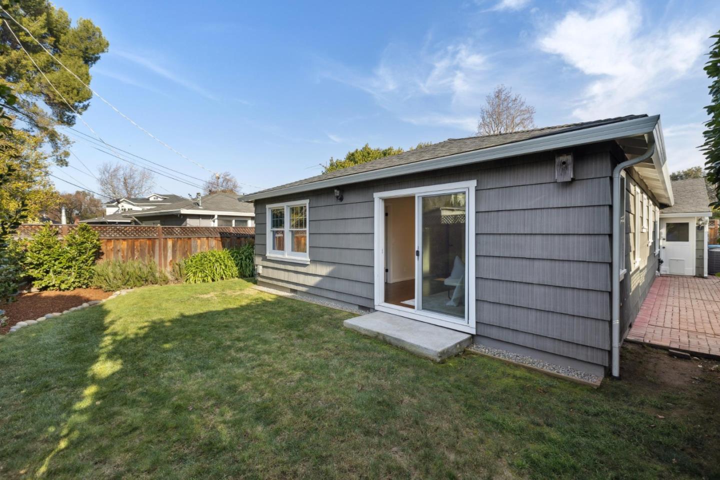 308 Hedge Road