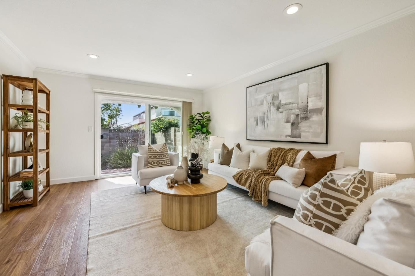 4845 Los Arboles Place