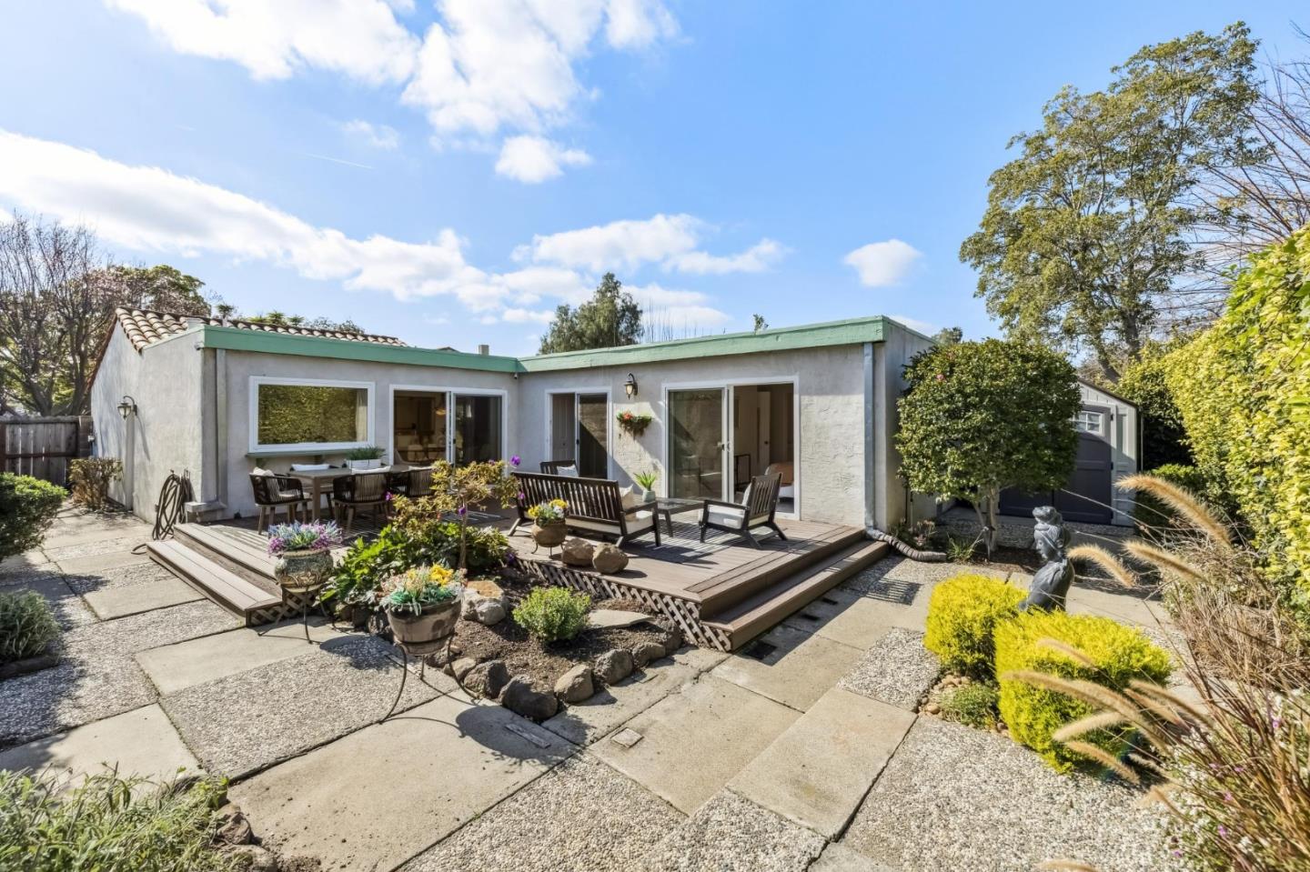 4845 Los Arboles Place