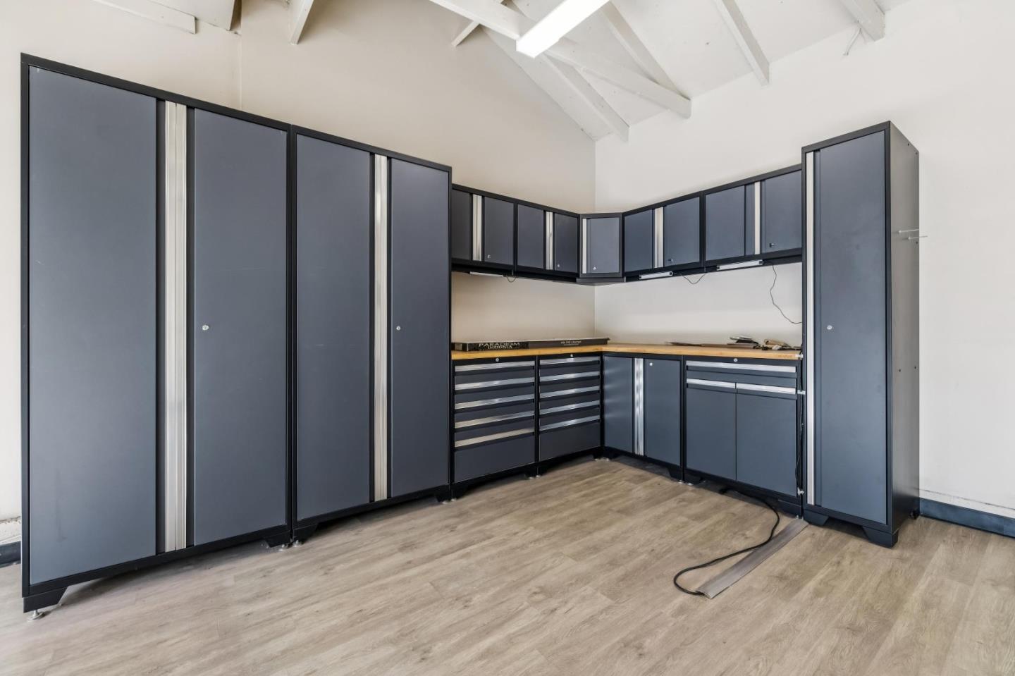 4845 Los Arboles Place