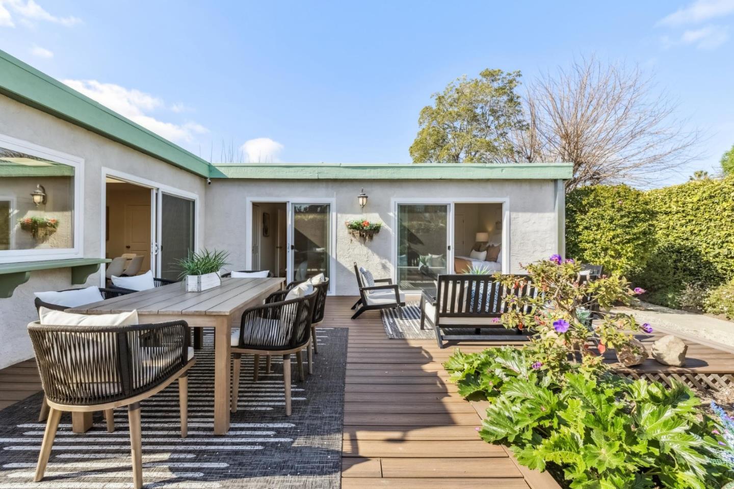 4845 Los Arboles Place