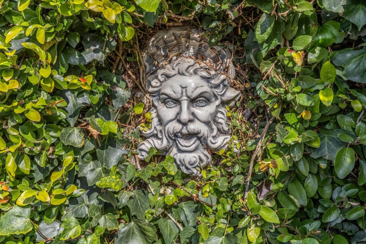 4845 Los Arboles Place