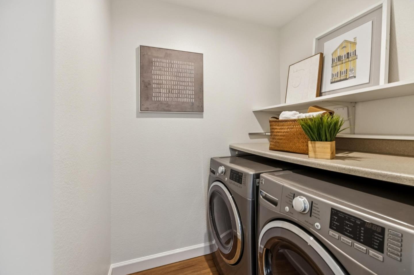 4845 Los Arboles Place