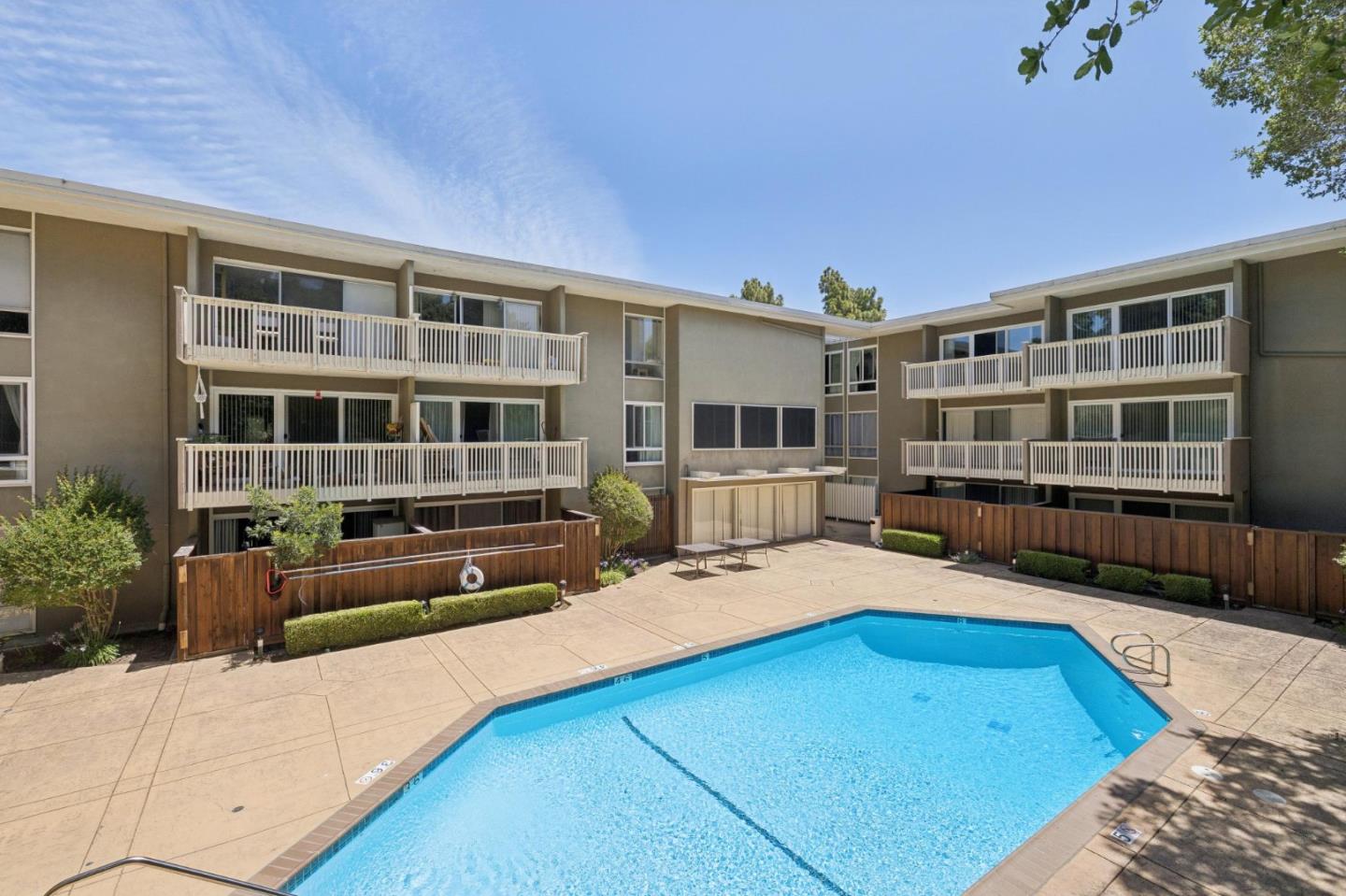 1101 Continentals WAY 112