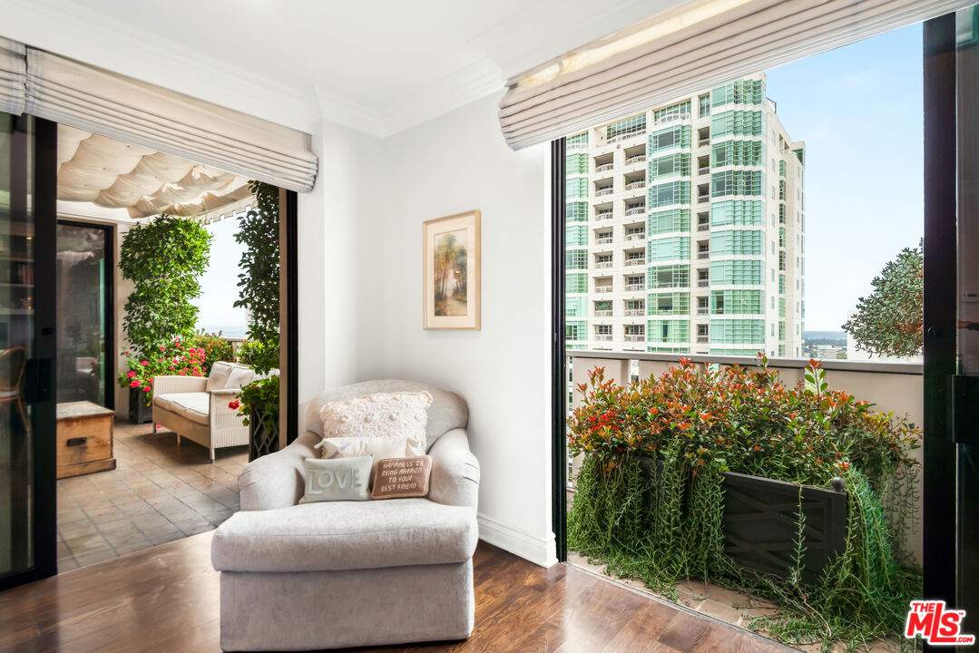 10375 Wilshire Blvd Unit: 14F