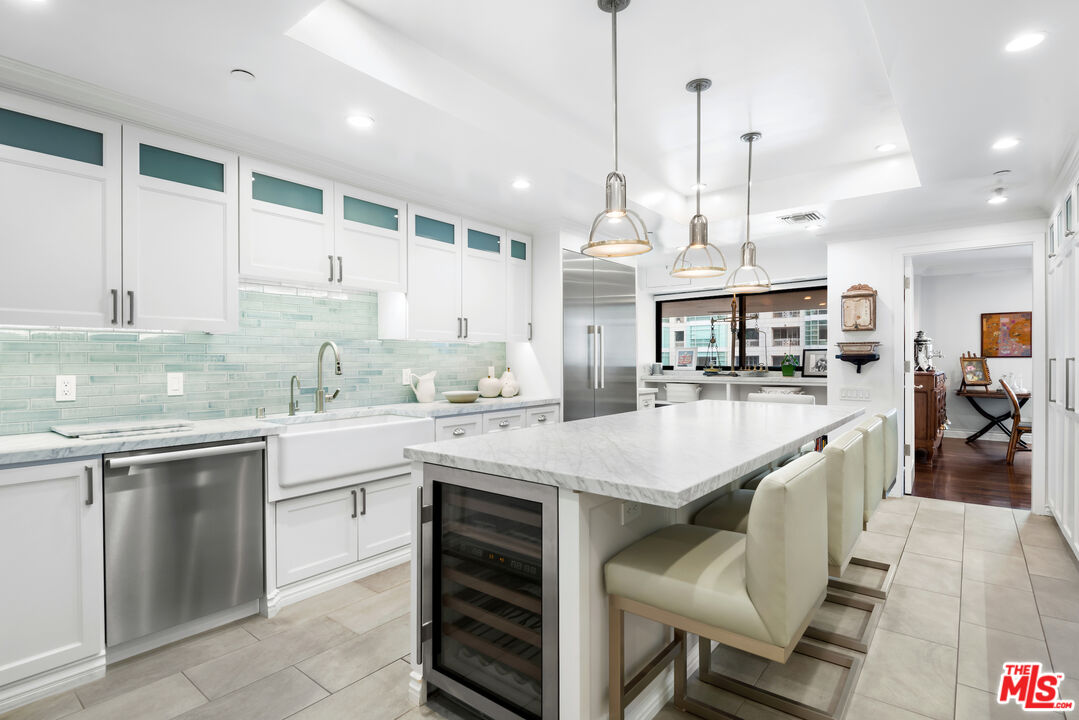 10375 Wilshire Blvd Unit: 14F