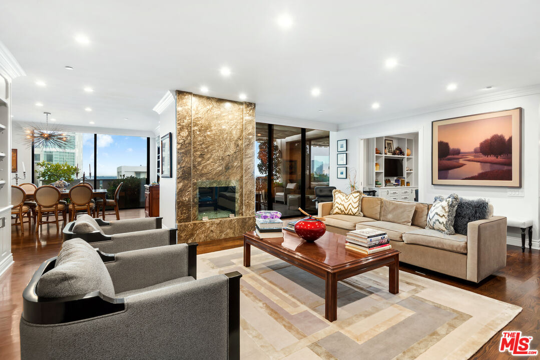 10375 Wilshire Blvd Unit: 14F