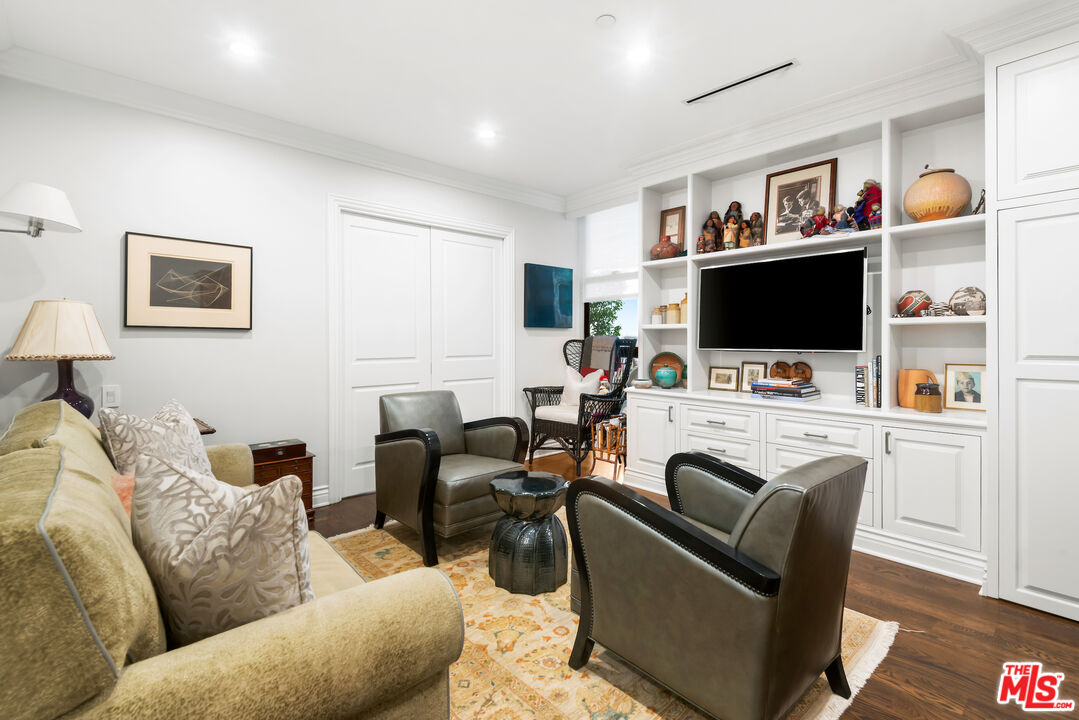 10375 Wilshire Blvd Unit: 14F