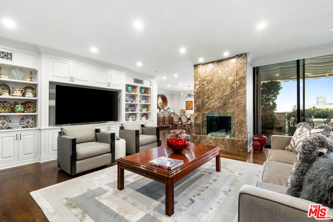10375 Wilshire Blvd Unit: 14F