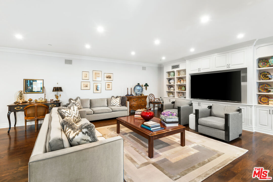 10375 Wilshire Blvd Unit: 14F