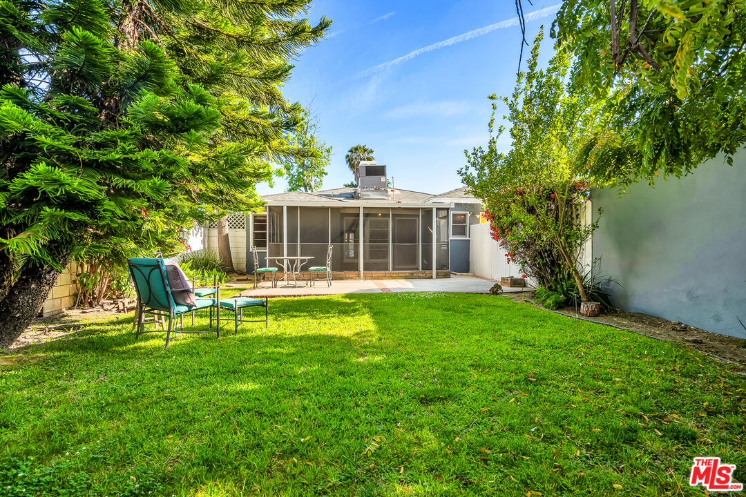 14313 Martha St
