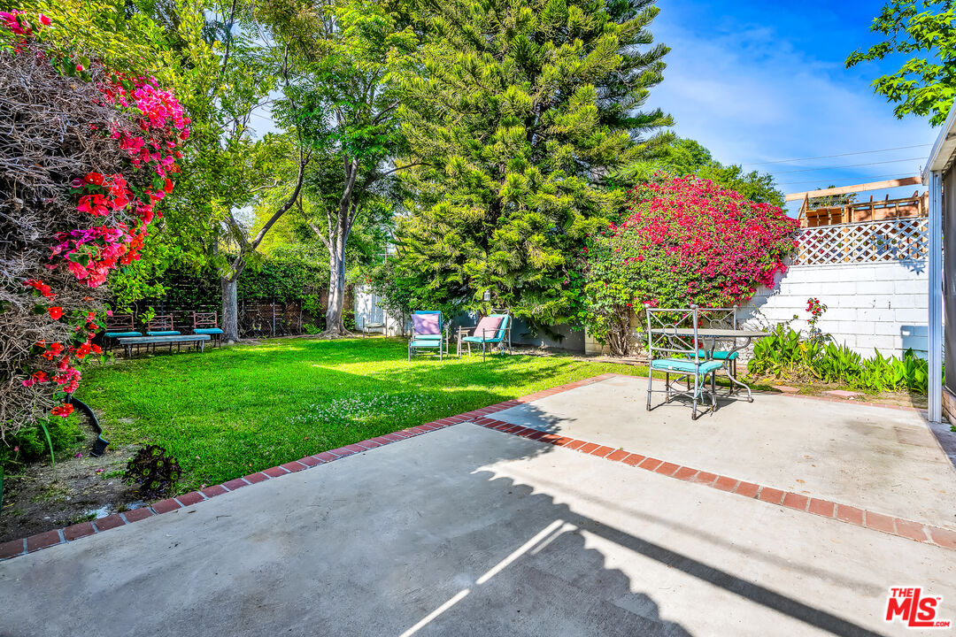 14313 Martha St