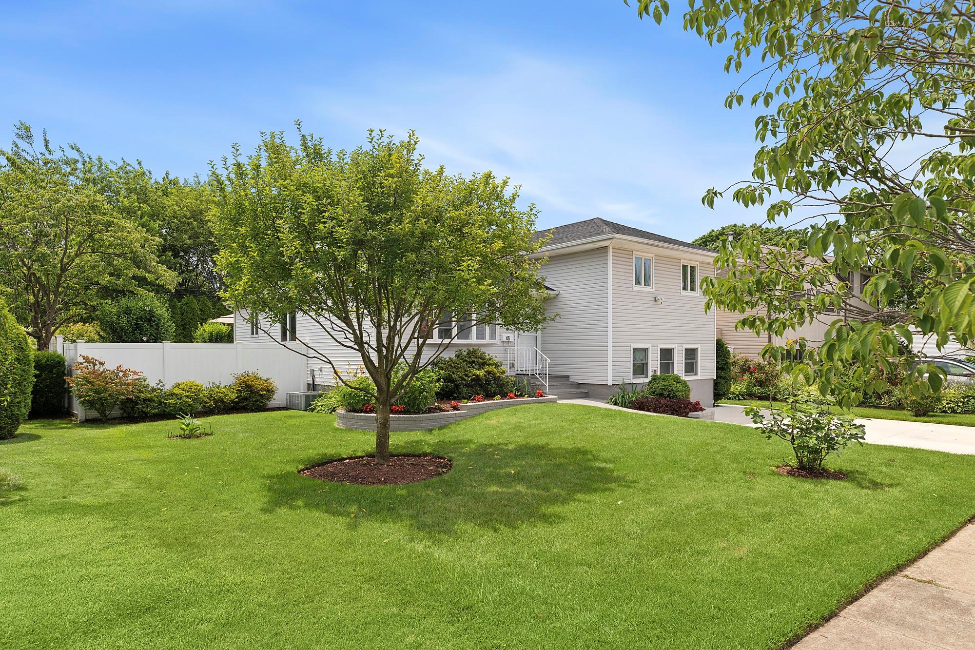 45 Elmtree Lane