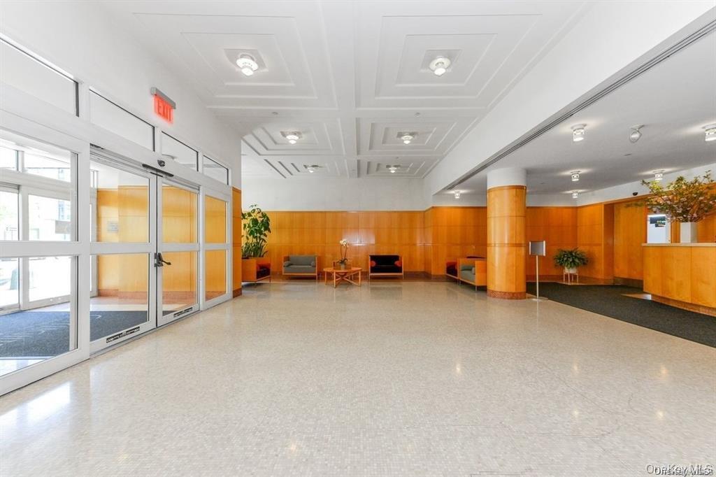 4-74 48th Avenue Unit: 17J