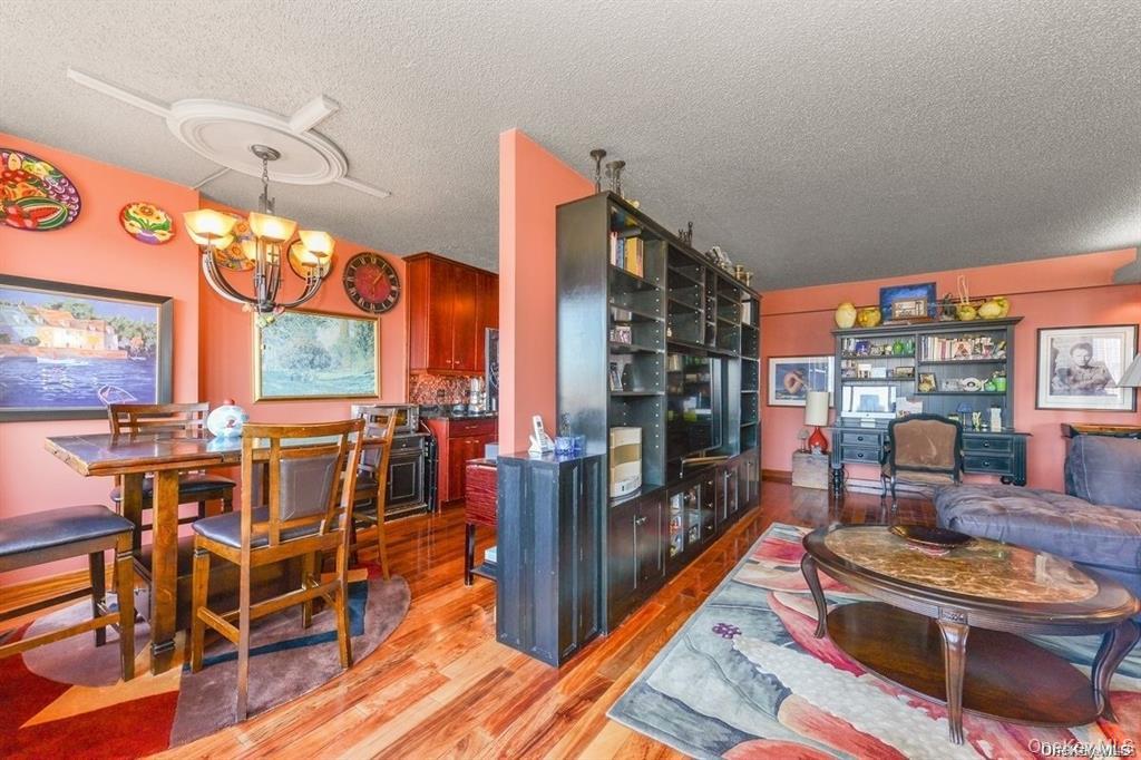 4-74 48th Avenue Unit: 17J