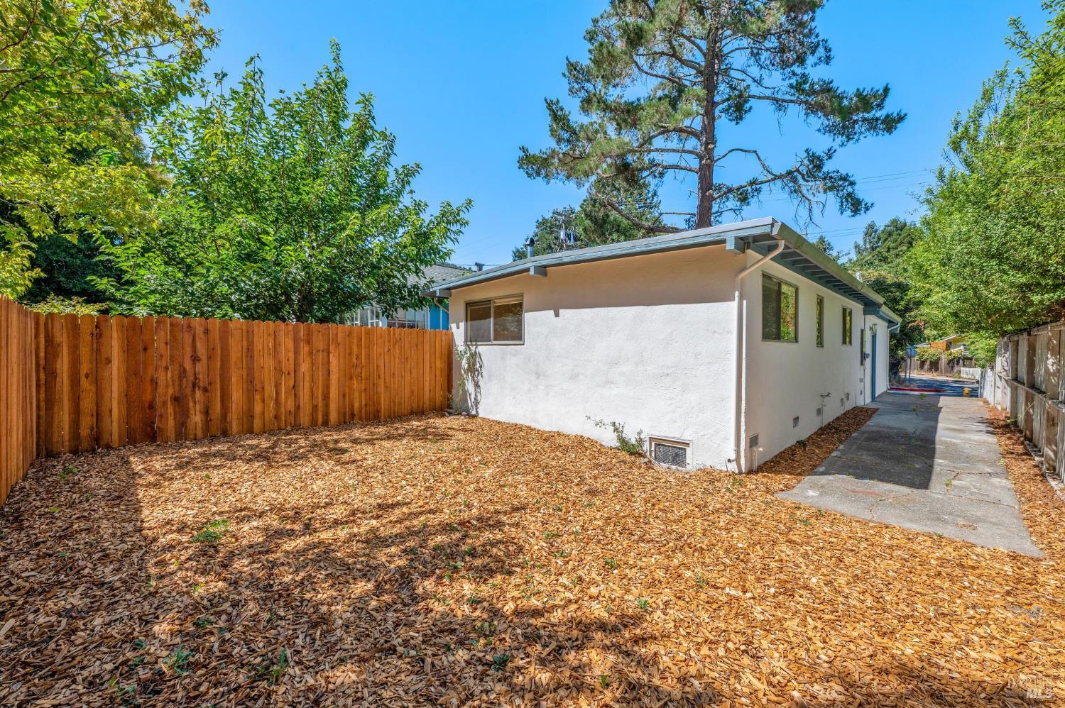 95 Dominga Avenue