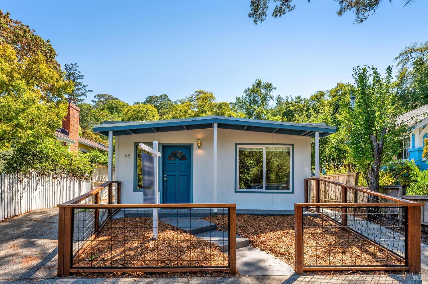 95 Dominga Avenue