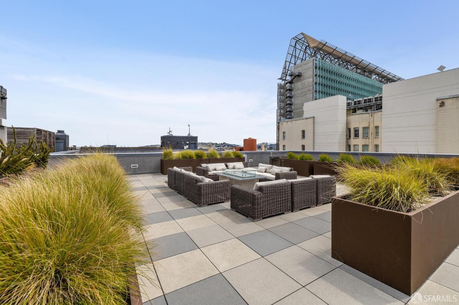 1075 Market Street # 805