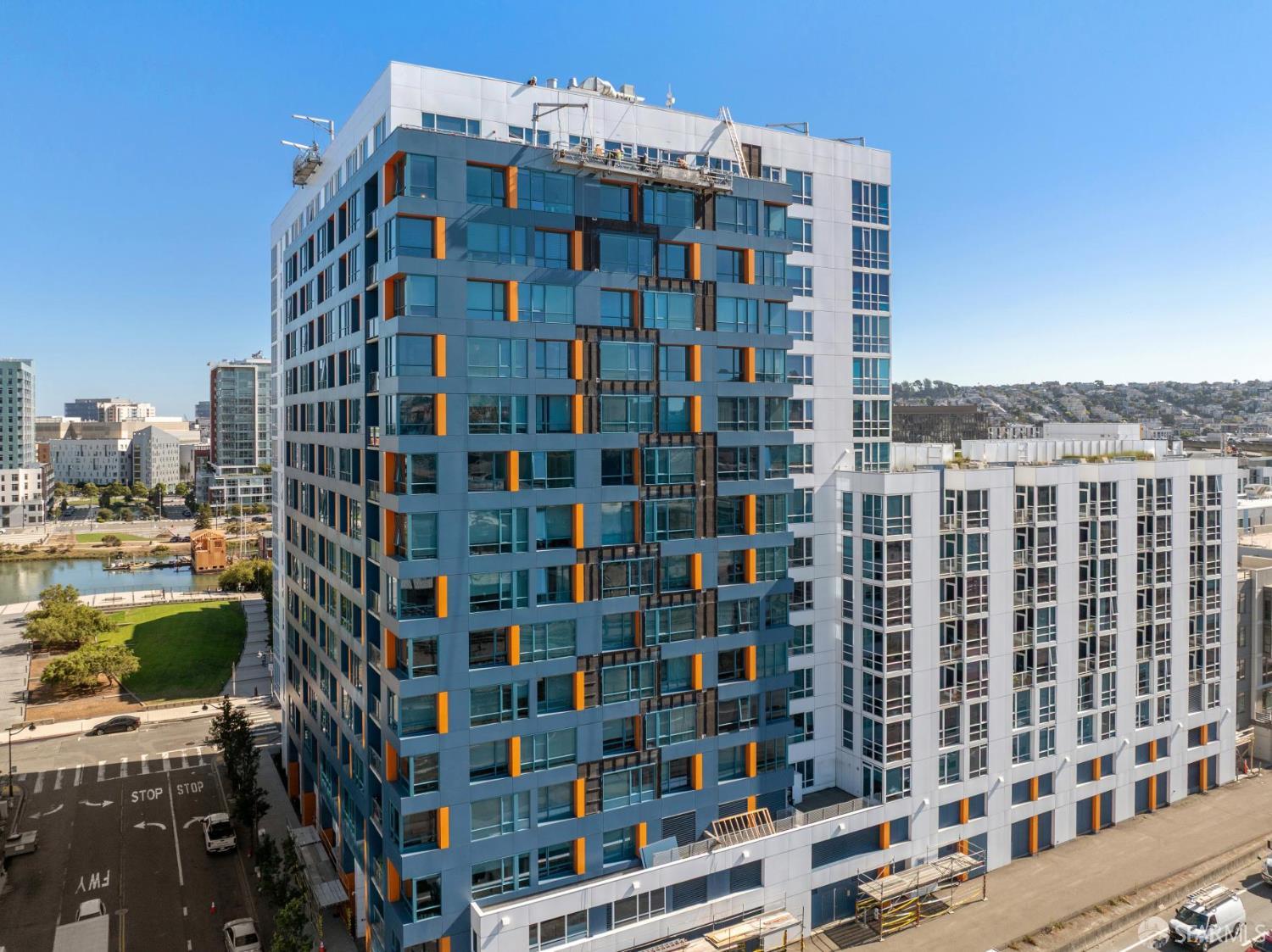 300 Berry Street # 911