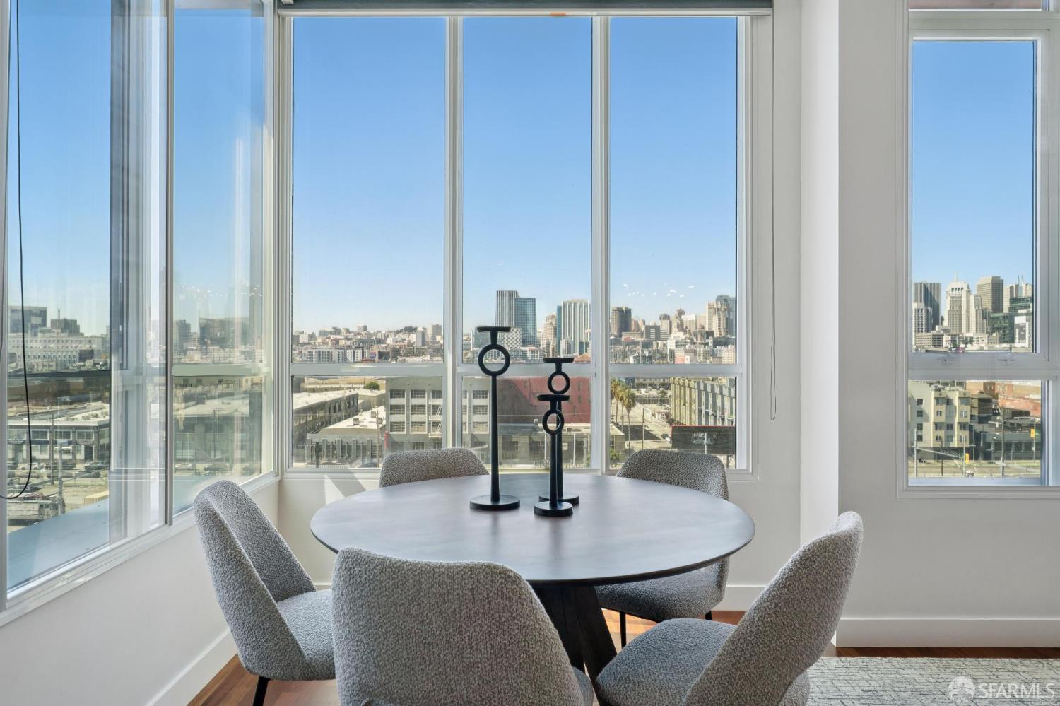 300 Berry Street # 911