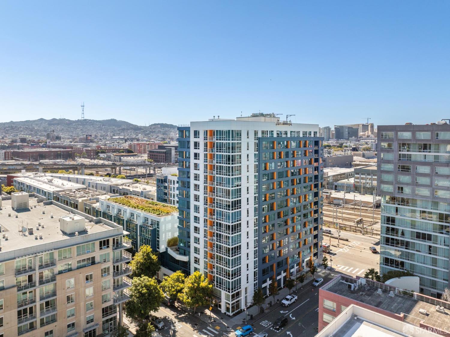 300 Berry Street # 911