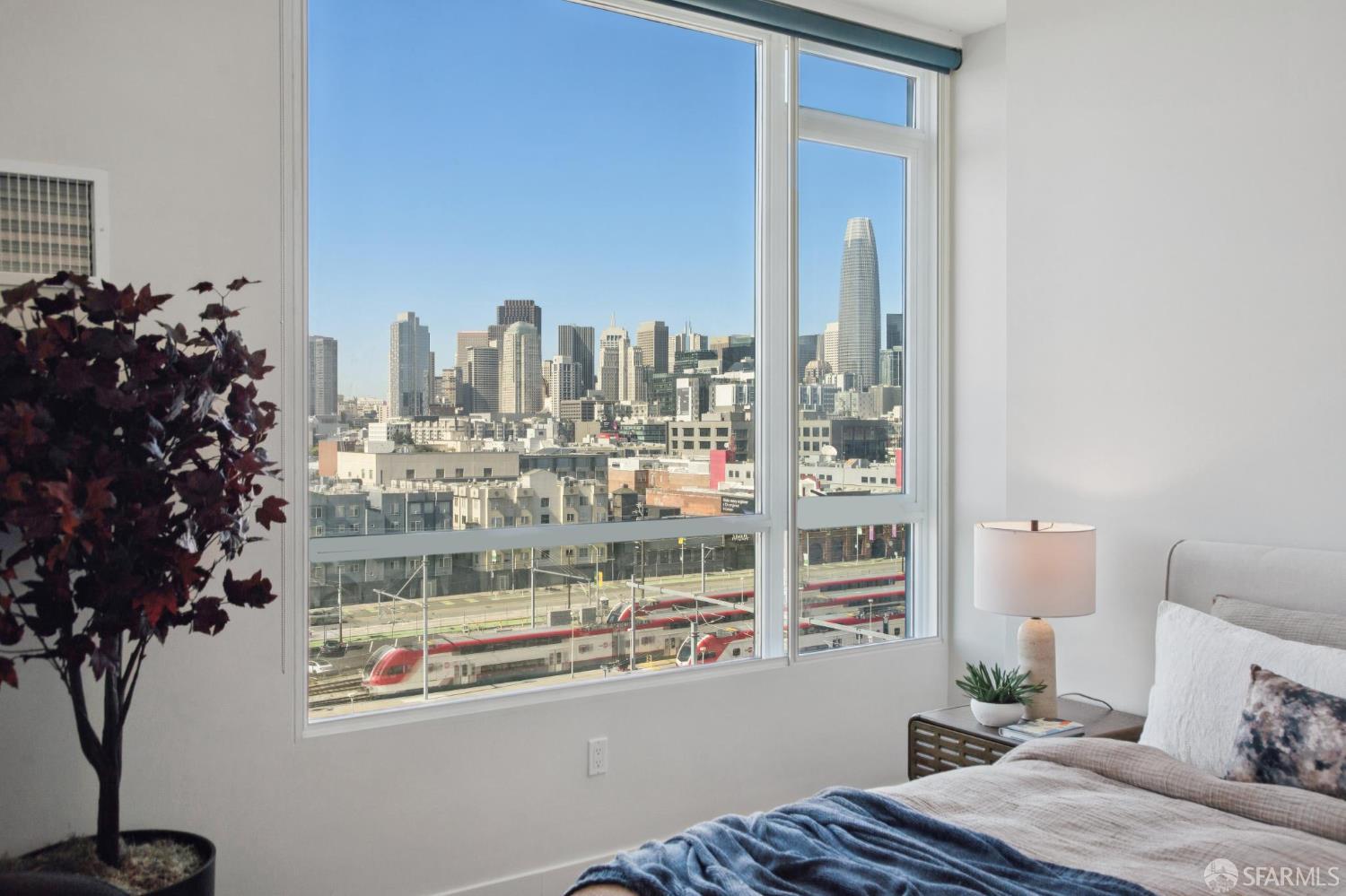 300 Berry Street # 911
