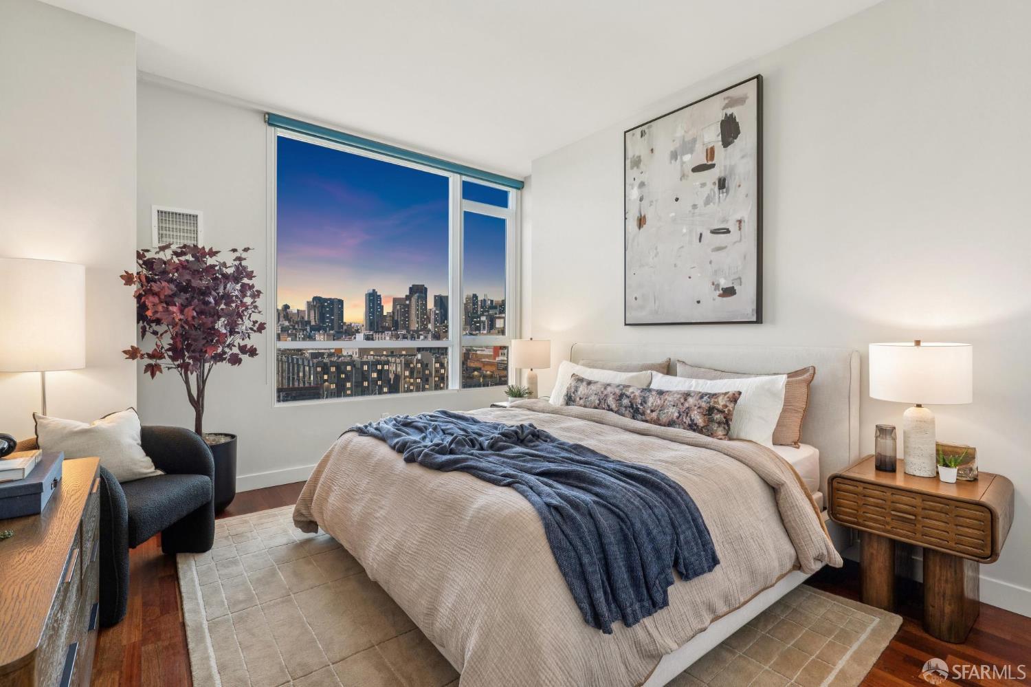 300 Berry Street # 911