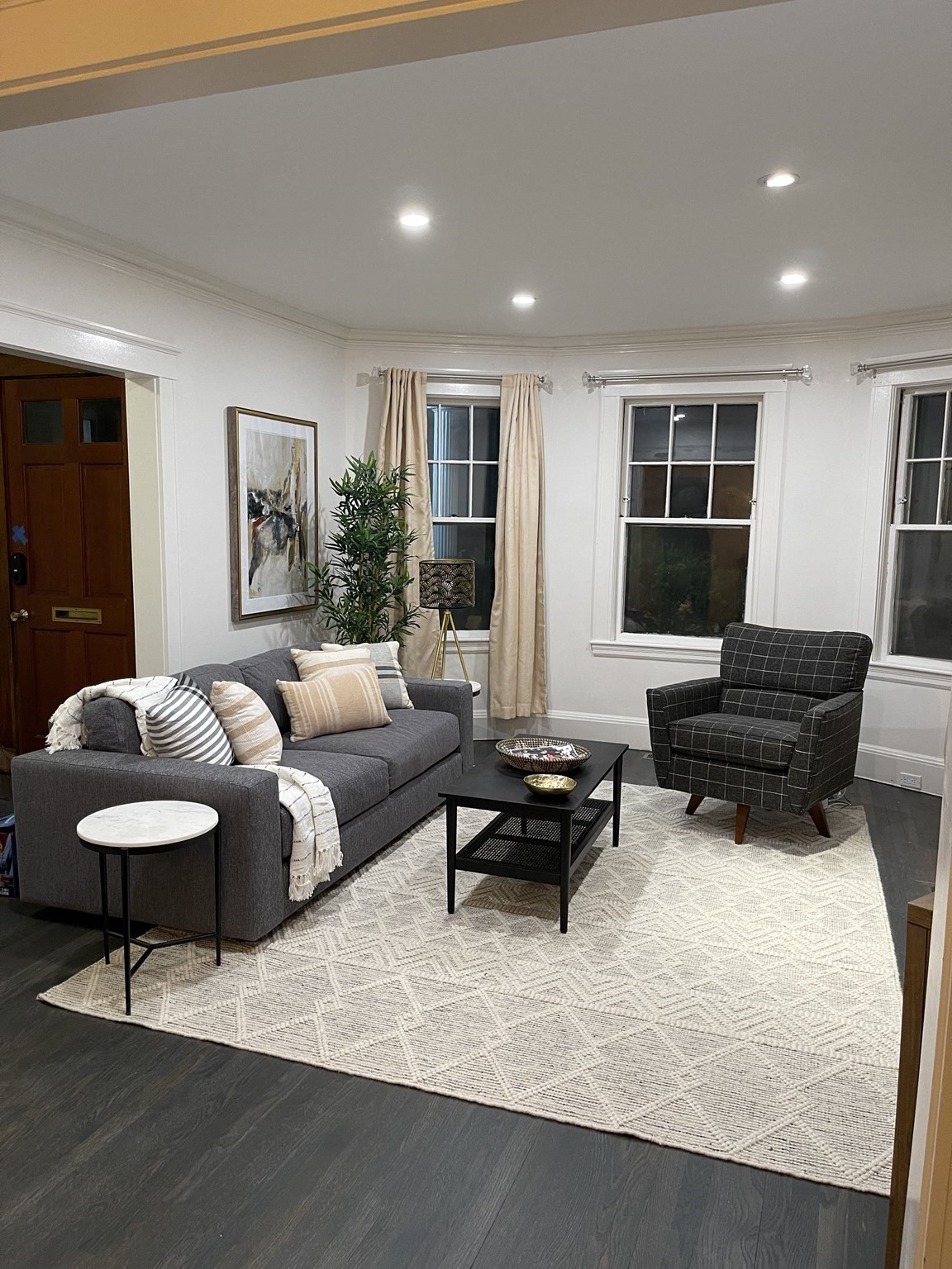 131-133 Mount Vernon St