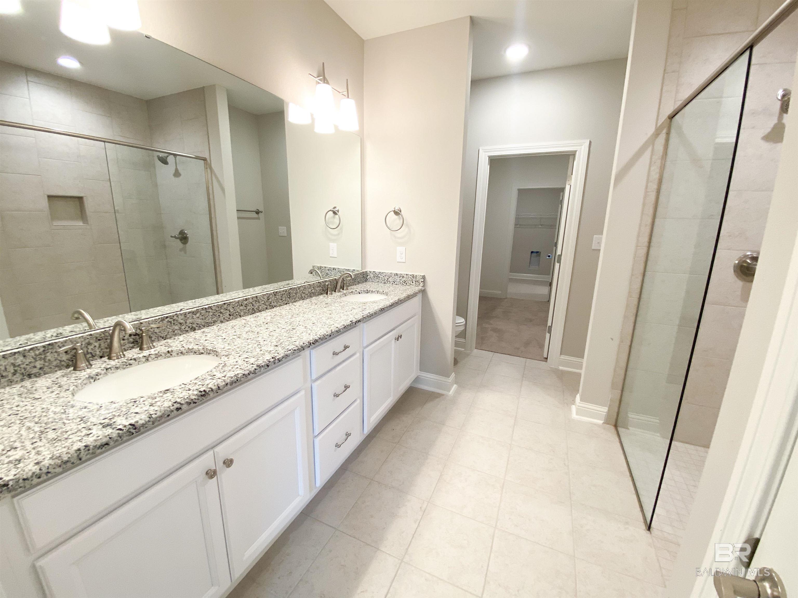 202 Holmes Avenue 202