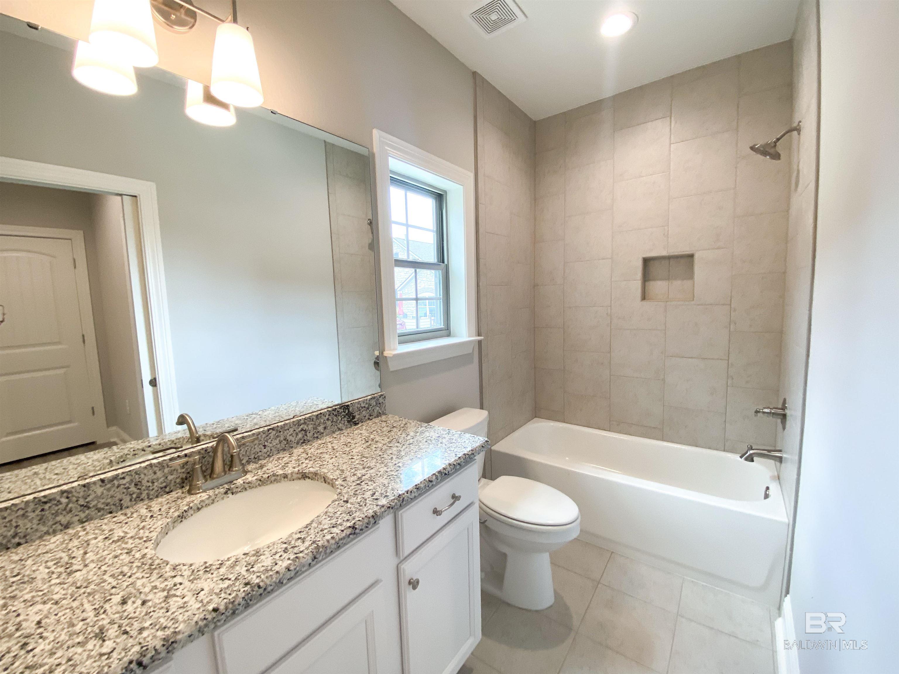 202 Holmes Avenue 202