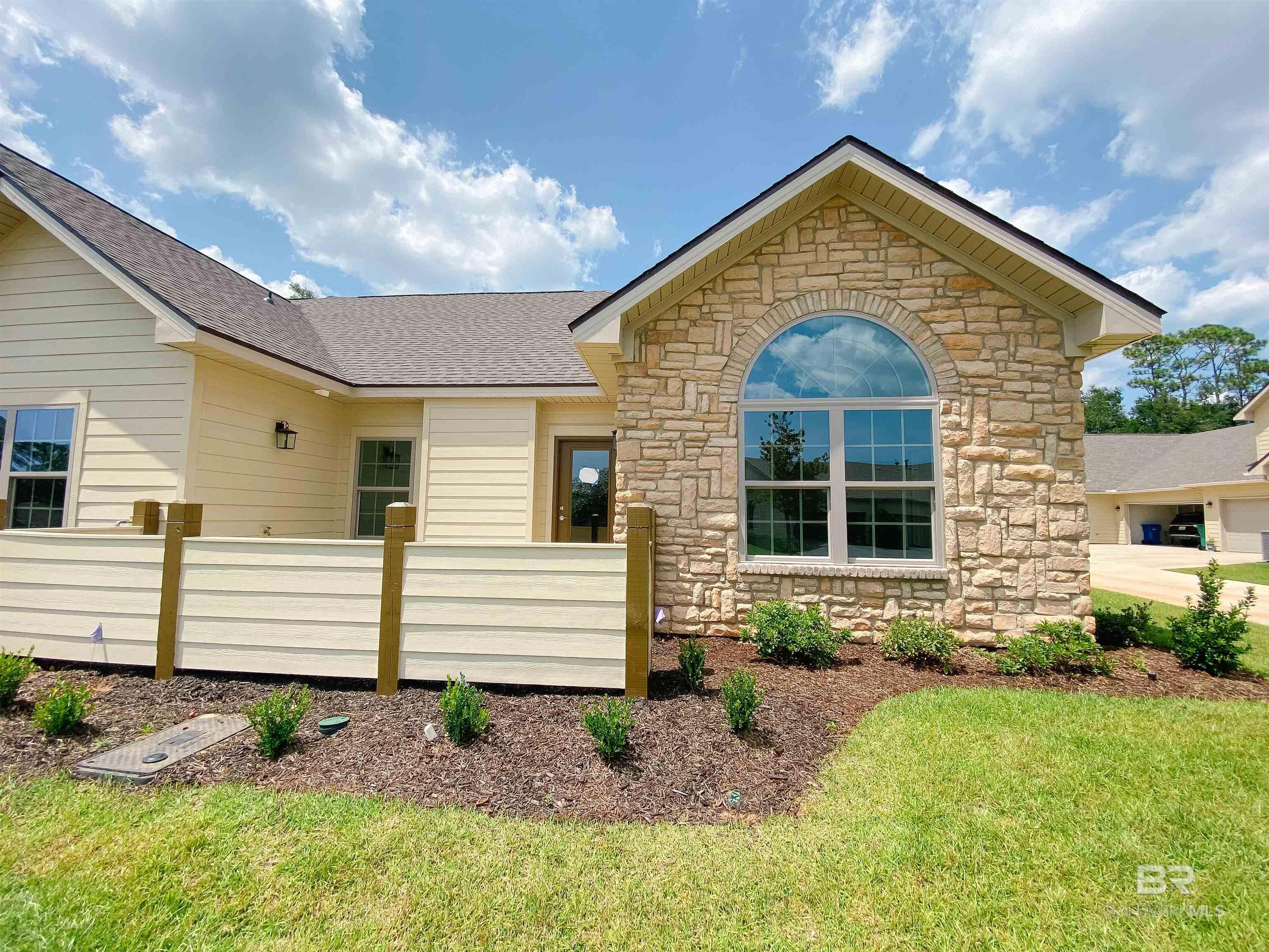 203 Holmes Avenue 203