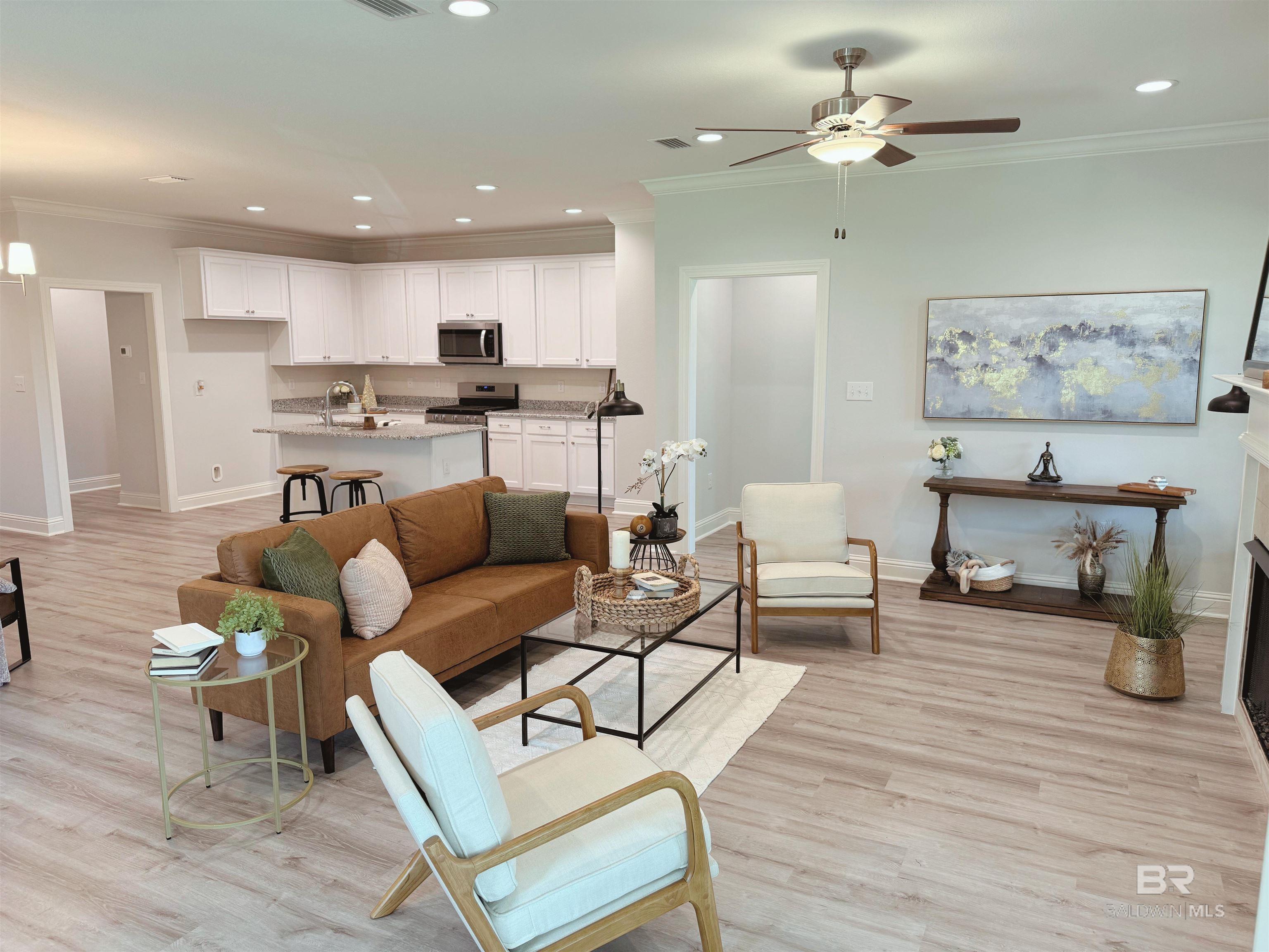 204 Holmes Avenue 204