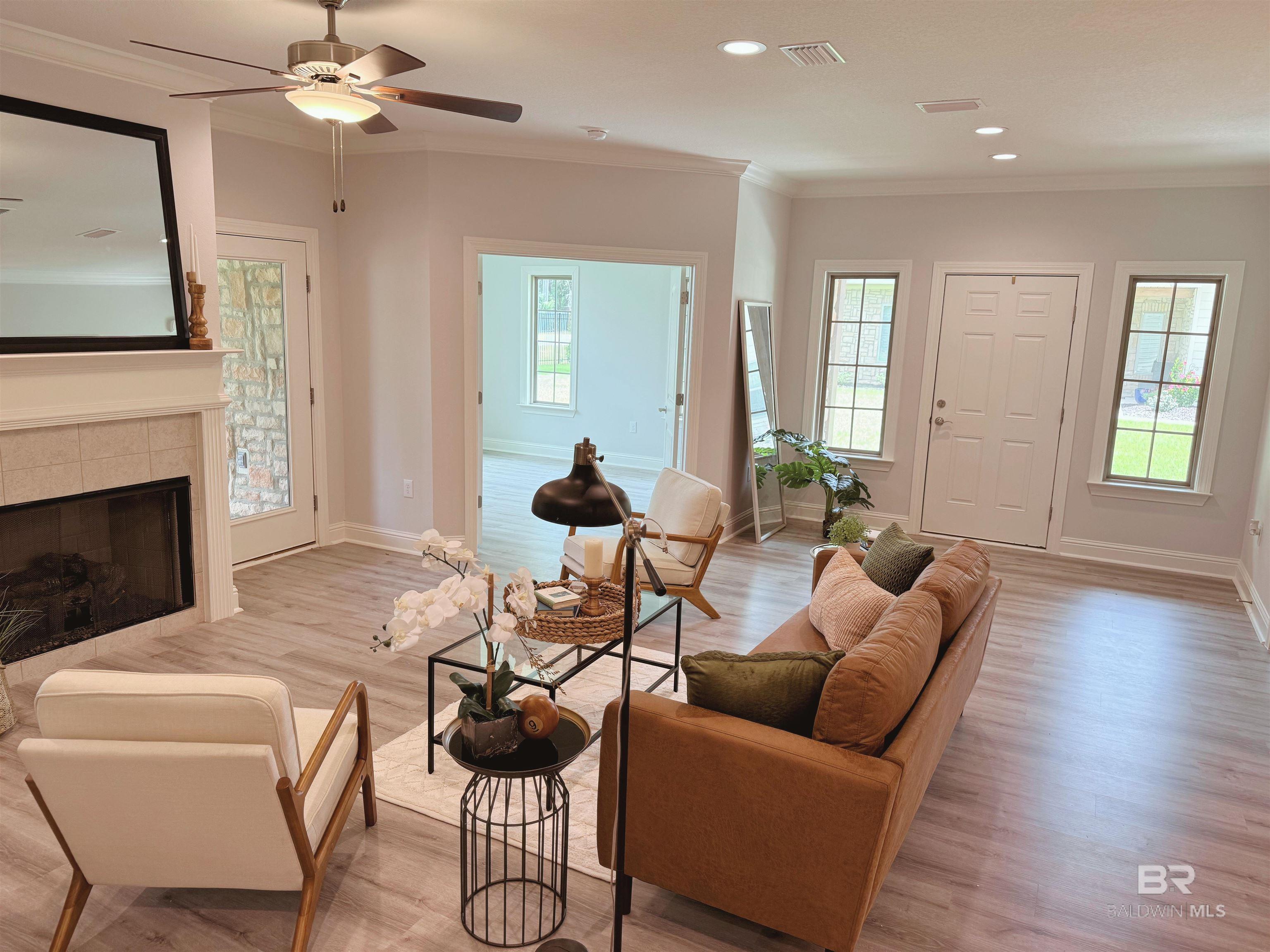 204 Holmes Avenue 204